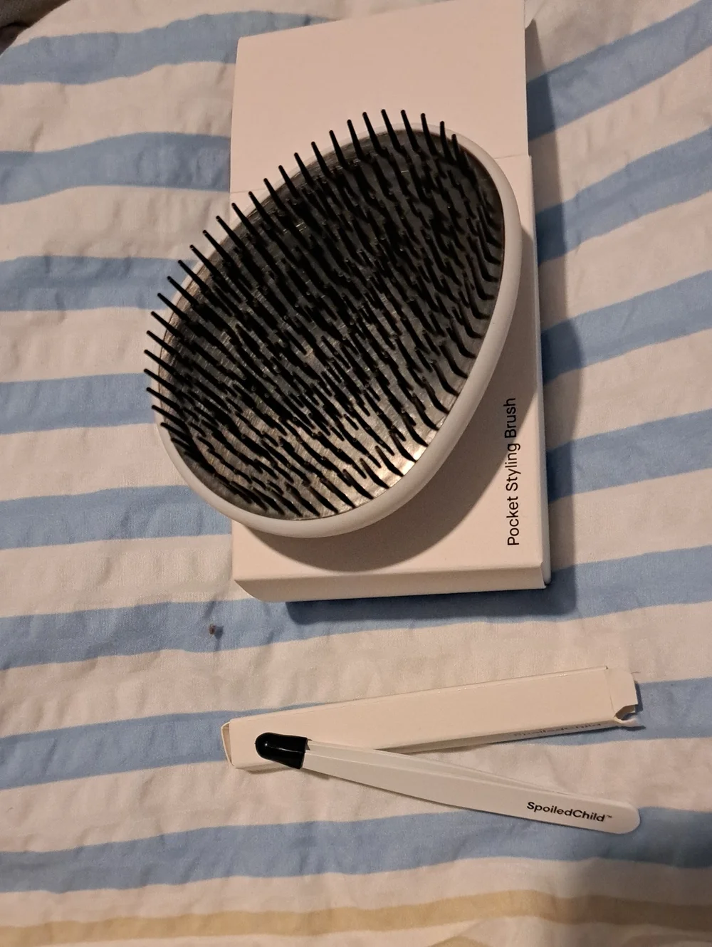 Spoiled Pocket Styling Brush & Tweezers Set in White